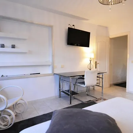Tenerife Holiday Lounge Apartment